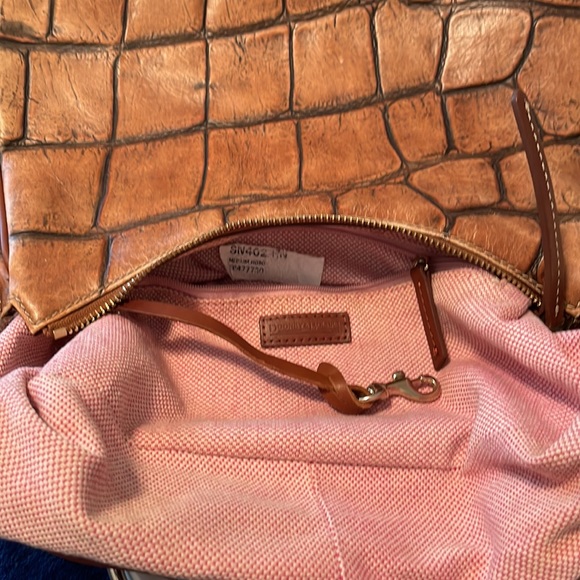 Medium Dooney & Bourke purse π - Picture 4 of 4